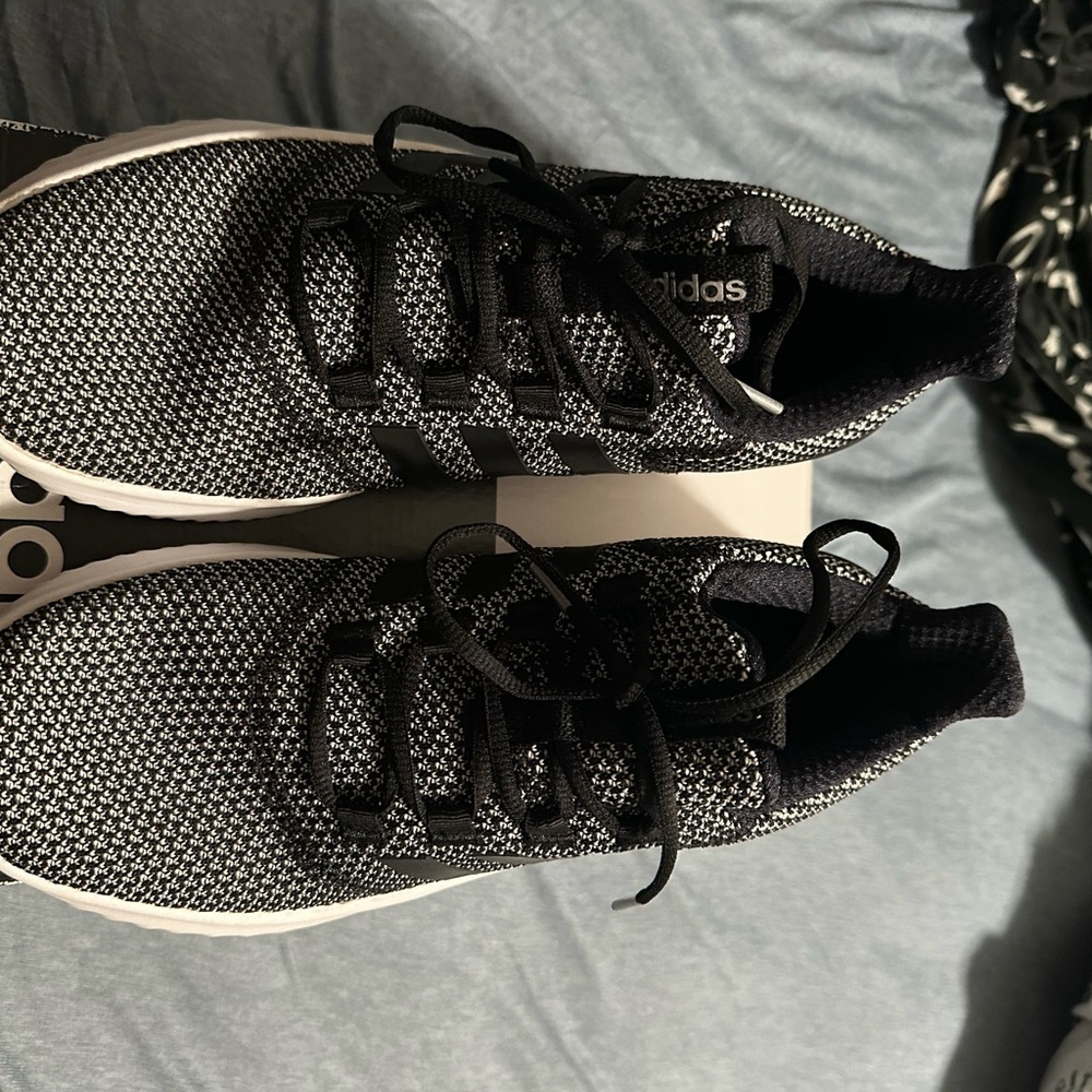 Adidas - Picture 5 of 8